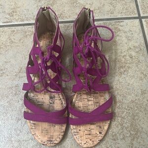 Like new Canyon rivers blues women’s sandals size 8